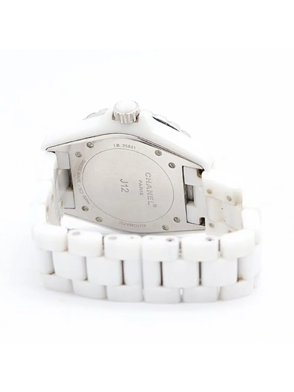 Chanel treat from odors